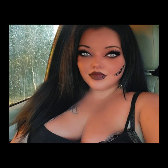 Meet your Posher, Marissa - Picture 1 of 1